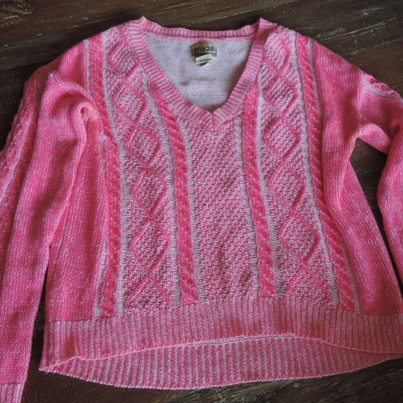 Mudd pink v neck sweater medium - Picture 3 of 4
